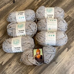 Lion Brand Wool-Ease Thick & Quick Yarn - Gray